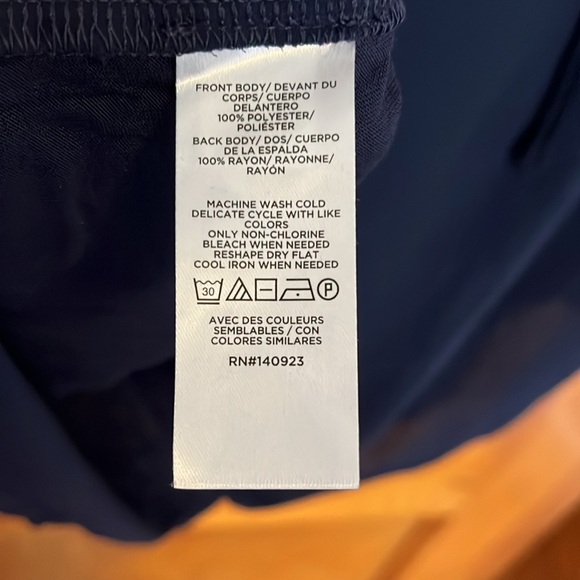 NWT LOFT Navy Mixed Media Shell - Picture 4 of 5